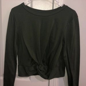 cute never worn boutique crop top!!
